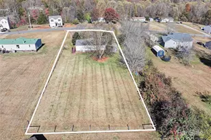 203 Grassy Meadow Ln, Statesville, NC 28625 - Photo 3