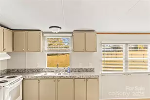 203 Grassy Meadow Ln, Statesville, NC 28625 - Photo 7