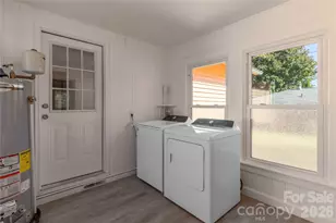 422 Hebron Rd, Hendersonville, NC 28739 - Photo 9