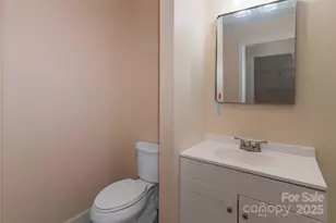 422 Hebron Rd, Hendersonville, NC 28739 - Photo 13