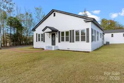 401 Julius Chambers Avenue, Mount Gilead, NC 27306 - Photo 33