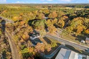 401 Julius Chambers Ave, Mount Gilead, NC 27306 - Photo 43