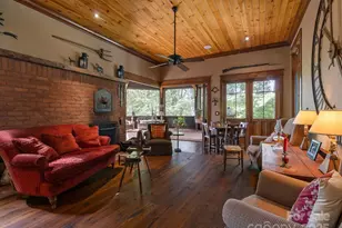 900 Fairview Farms Rd, Campobello, SC 29322 - Photo 9