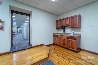 228 E Palmer Street, Franklin, NC 28734 - Photo 21