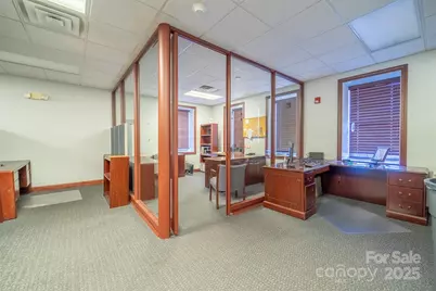 228 E Palmer Street, Franklin, NC 28734 - Photo 11