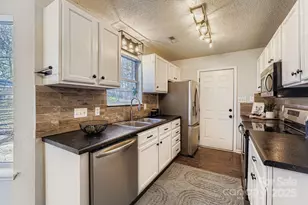 14222 Walkers Crossing Dr, Charlotte, NC 28273 - Photo 9