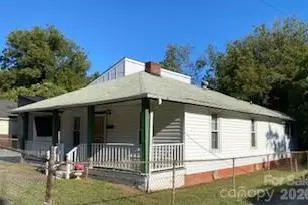 1906 Oaklawn Ave, Charlotte, NC 28216 - Photo 3