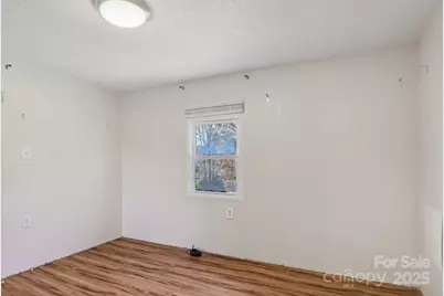 201 Cranbrook Circle, Hendersonville, NC 28792 - Photo 31