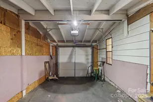 201 Cranbrook Cir, Hendersonville, NC 28792 - Photo 37