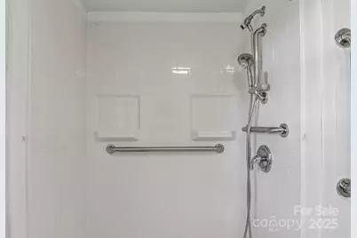 201 Cranbrook Circle, Hendersonville, NC 28792 - Photo 25