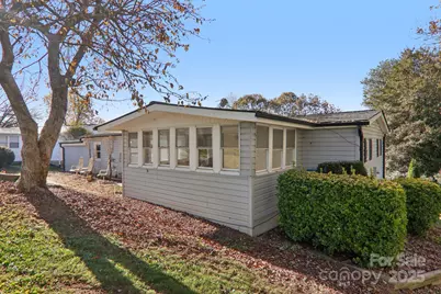 201 Cranbrook Circle, Hendersonville, NC 28792 - Photo 43