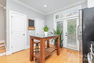 239 N Dotger Ave N, Charlotte, NC 28207 - Photo 11