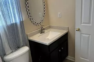 8619 Delamere Ln, Charlotte, NC 28269 - Photo 13