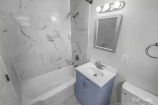 349 Wakefield Dr, Charlotte, NC 28209 - Photo 5