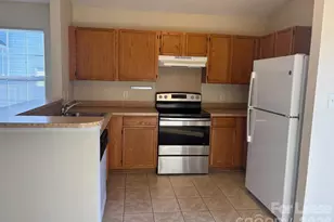 9617 Rau Ct, Charlotte, NC 28215 - Photo 7