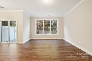 5020 Harris Woods Blvd, Charlotte, NC 28269 - Photo 7