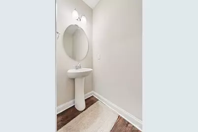 5020 Harris Woods Boulevard, Charlotte, NC 28269 - Photo 13