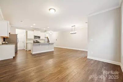 5020 Harris Woods Boulevard, Charlotte, NC 28269 - Photo 9