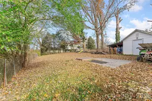 103 Clark St, Marion, NC 28752 - Photo 29