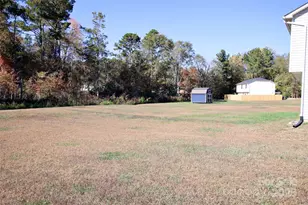 102 Roseborough Rd, Grover, NC 28073 - Photo 15