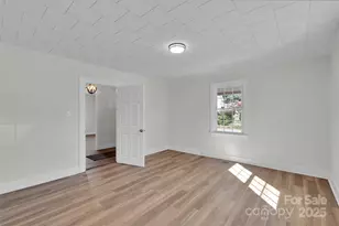 201 W McCubbins St, Salisbury, NC 28144 - Photo 9