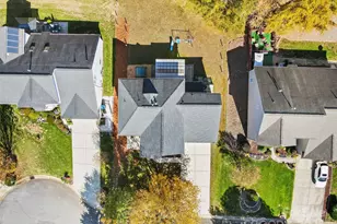 7424 Sugar Maple Ln, Charlotte, NC 28215 - Photo 3