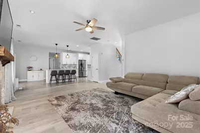 7424 Sugar Maple Lane, Charlotte, NC 28215 - Photo 9