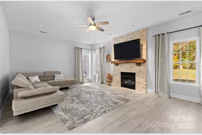 7424 Sugar Maple Lane, Charlotte, NC 28215 - Photo 11