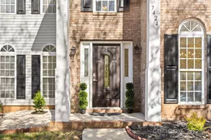 7424 Sugar Maple Ln, Charlotte, NC 28215 - Photo 5