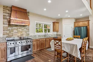 1367 Old Mill Rd, Hendersonville, NC 28792 - Photo 15