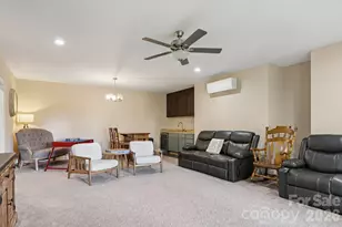 1367 Old Mill Rd, Hendersonville, NC 28792 - Photo 23