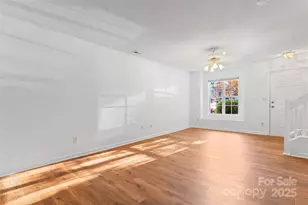 12318 Hennigan Pl Ln, Charlotte, NC 28214 - Photo 7