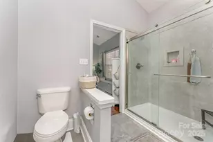 7024 Passeres Ct, Charlotte, NC 28215 - Photo 15