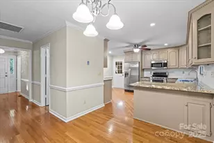 1061 Fairway Dr, Kannapolis, NC 28081 - Photo 9