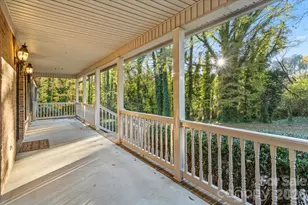 1061 Fairway Dr, Kannapolis, NC 28081 - Photo 3