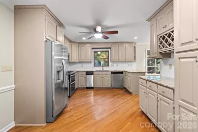 1061 Fairway Drive, Kannapolis, NC 28081 - Photo 9