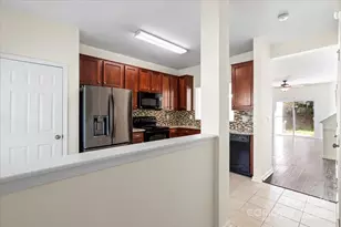 8453 Big Creek Ct, Charlotte, NC 28105 - Photo 11