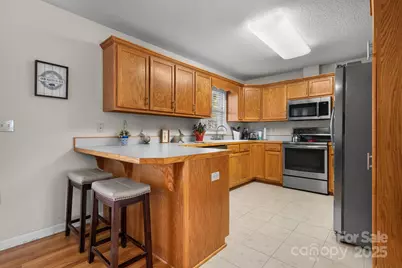 815 Catawba Valley Boulevard SE, Hickory, NC 28602 - Photo 7