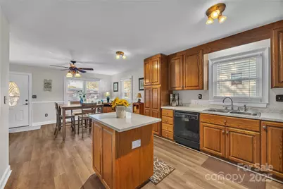 914 Carolyn Avenue, Kannapolis, NC 28083 - Photo 3