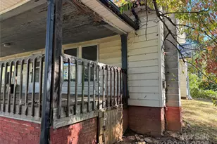 34 Bradley St, Asheville, NC 28806 - Photo 17