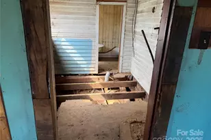 34 Bradley St, Asheville, NC 28806 - Photo 9