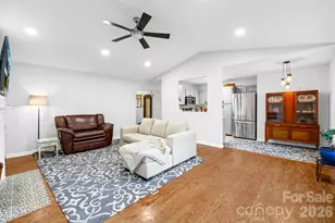 129 Mills Valley Dr, Mooresville, NC 28117 - Photo 3