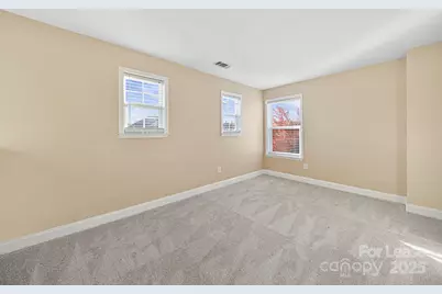 6223 Woodland Commons Drive, Charlotte, NC 28269 - Photo 17