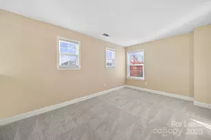 6223 Woodland Commons Dr, Charlotte, NC 28269 - Photo 17