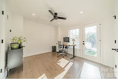 2560 Deacon Avenue, Charlotte, NC 28204 - Photo 29