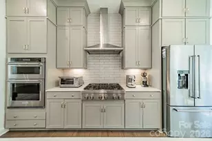 2560 Deacon Ave, Charlotte, NC 28204 - Photo 15