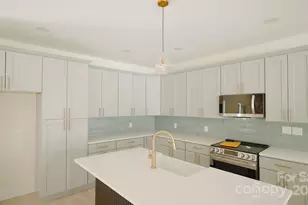 503 Granby Cir, Charlotte, NC 28217 - Photo 7