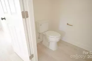 503 Granby Cir, Charlotte, NC 28217 - Photo 11