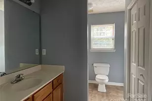 4012 Brandie Glen Rd, Charlotte, NC 28269 - Photo 7