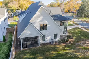 953 Poindexter Dr, Charlotte, NC 28209 - Photo 29